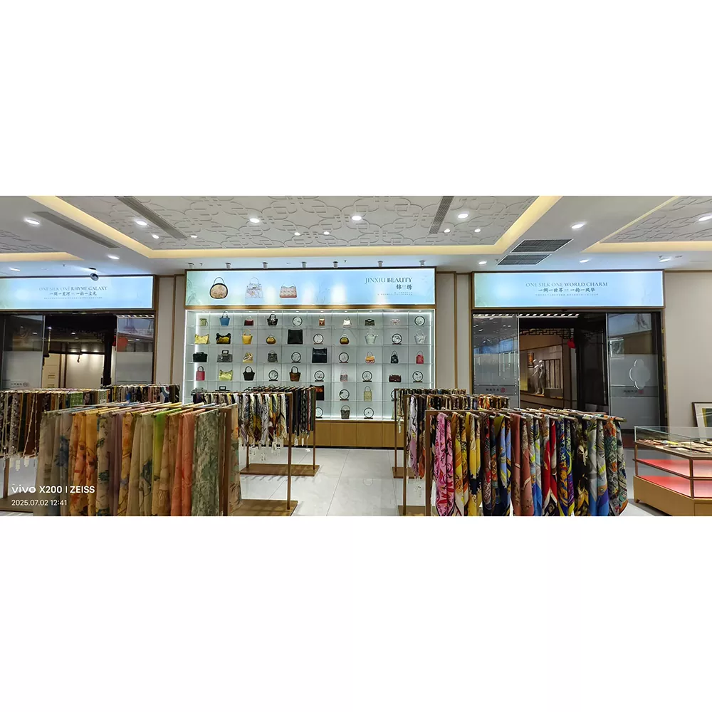 Präsentationsständer für Damenbekleidung aus Edelstahl